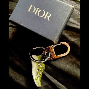 Dior B30 keychain